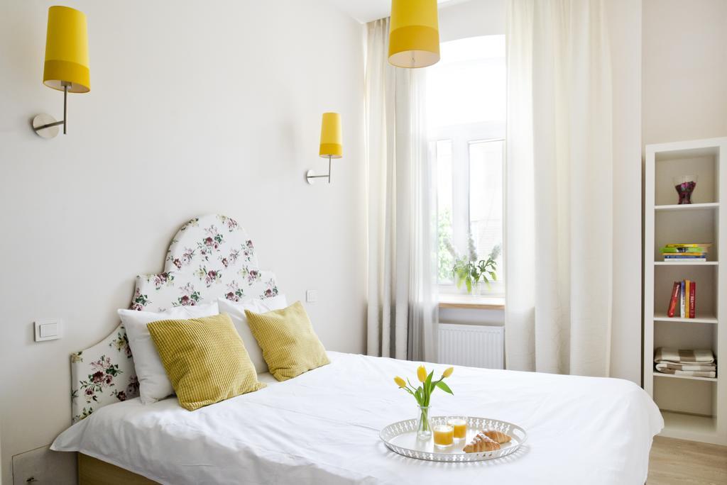 فيلنيوس Bright Apartment In Old Town By Urban Rent المظهر الخارجي الصورة